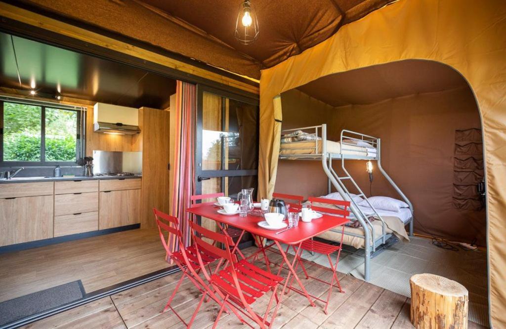 Camping Onlycamp Les Vailhes ลูเดฟ ภายนอก รูปภาพ